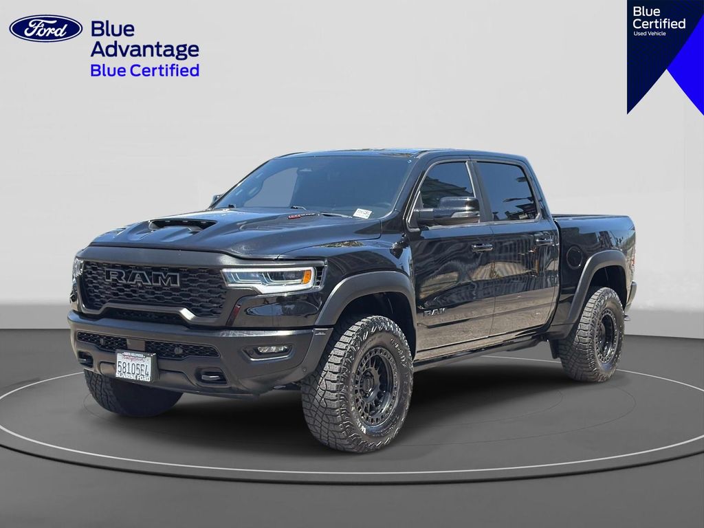 Diamond Black Crystal Pearlcoat 2025 RAM 1500 Pickup Truck All-Wheel Drive 8-Speed Automatic