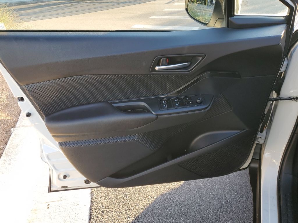 Used Car 2018 Toyota C-hr  Xle For Sale Under $20,000 In Austin, Texas