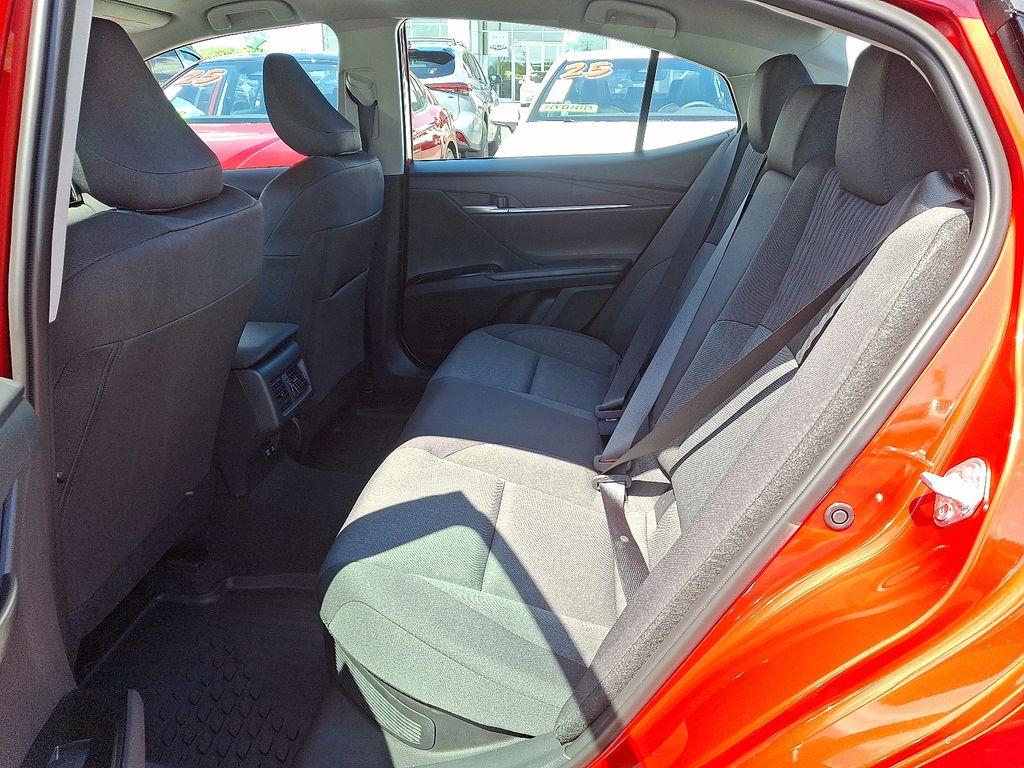 Thumbnail: 2025 Toyota Camry - 10