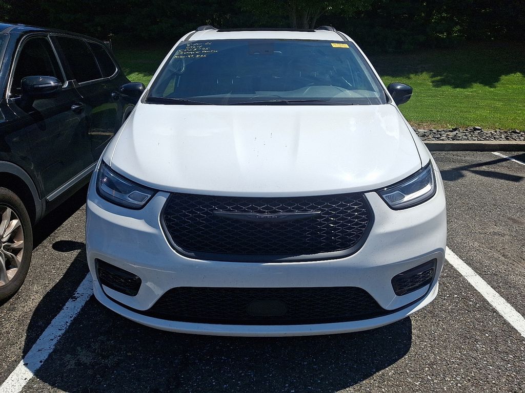 Thumbnail: 2025 Chrysler Pacifica - 2