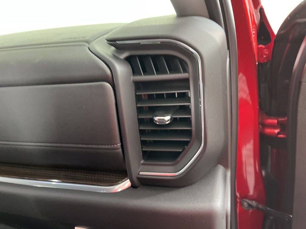 2025 Chevrolet Silverado 1500 RST 11