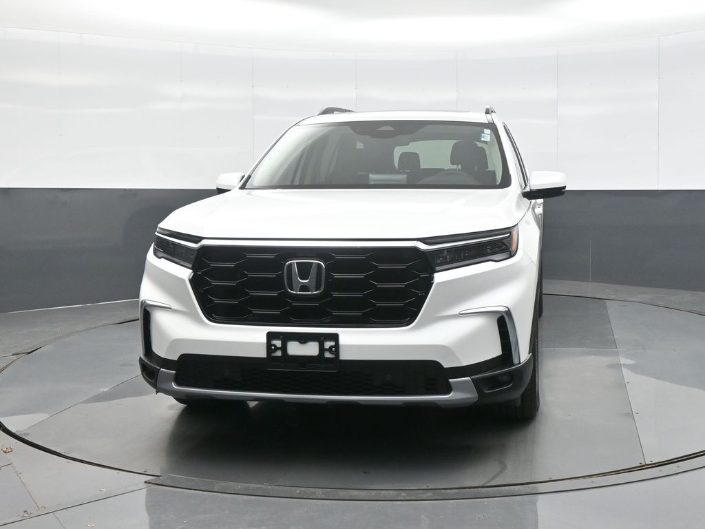 Used 2025 Honda Pilot Touring with VIN 5FNYG1H77SB164663 for sale in Kansas City