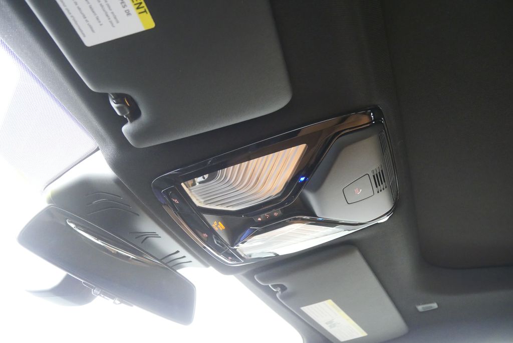 Thumbnail: 2026 BMW i4 - 19