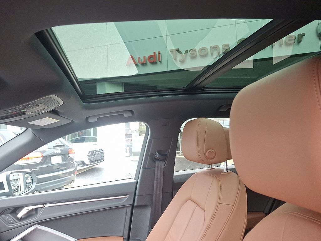 Thumbnail: 2022 Audi Q3 - 14