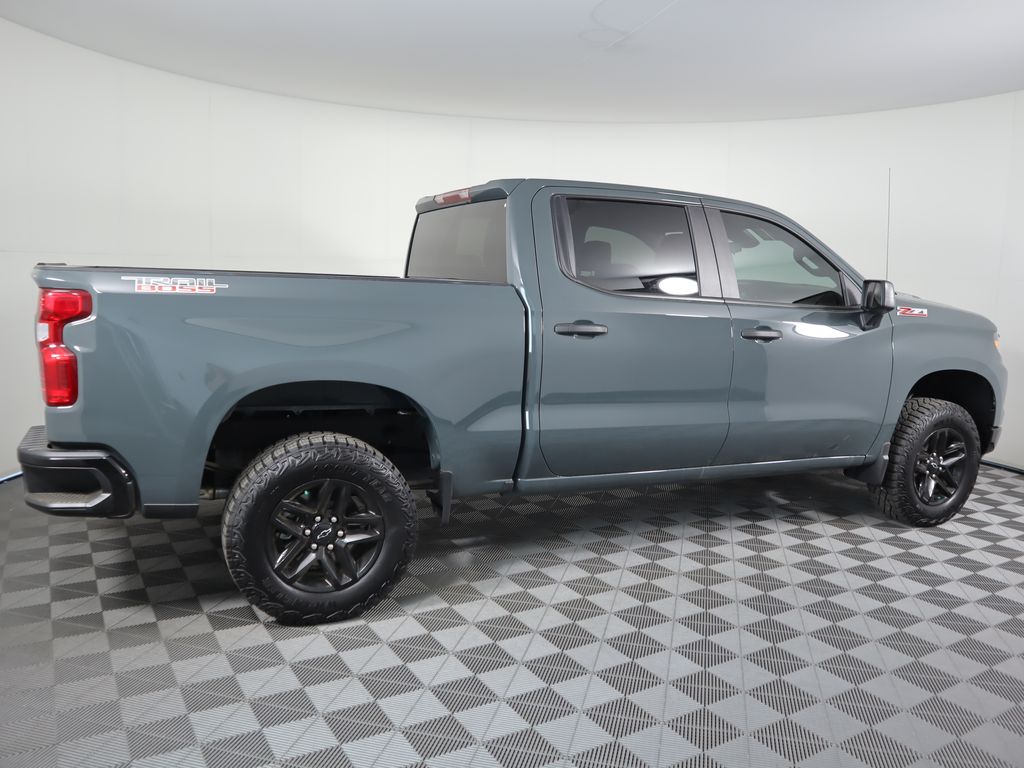 Thumbnail: 2025 Chevrolet Silverado 1500 - 4