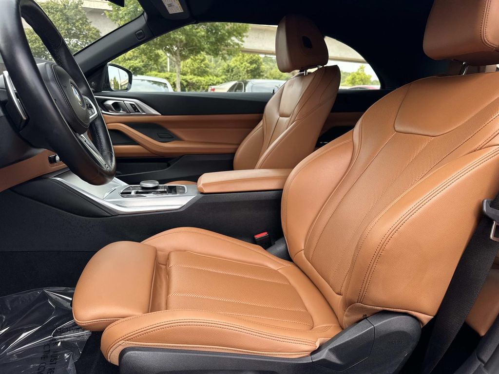 Used 2024 Gray Metallic BMW M440i xDrive image 15