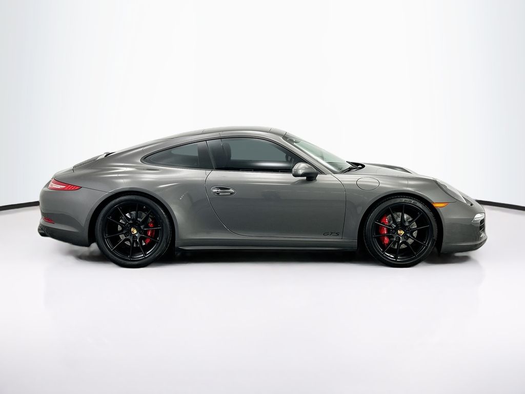 Thumbnail: 2016 Porsche 911 - 8