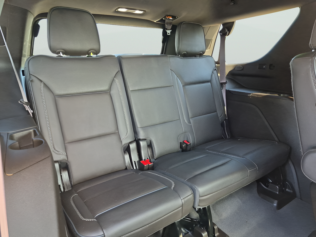 Used 2024 White GMC Denali image 43