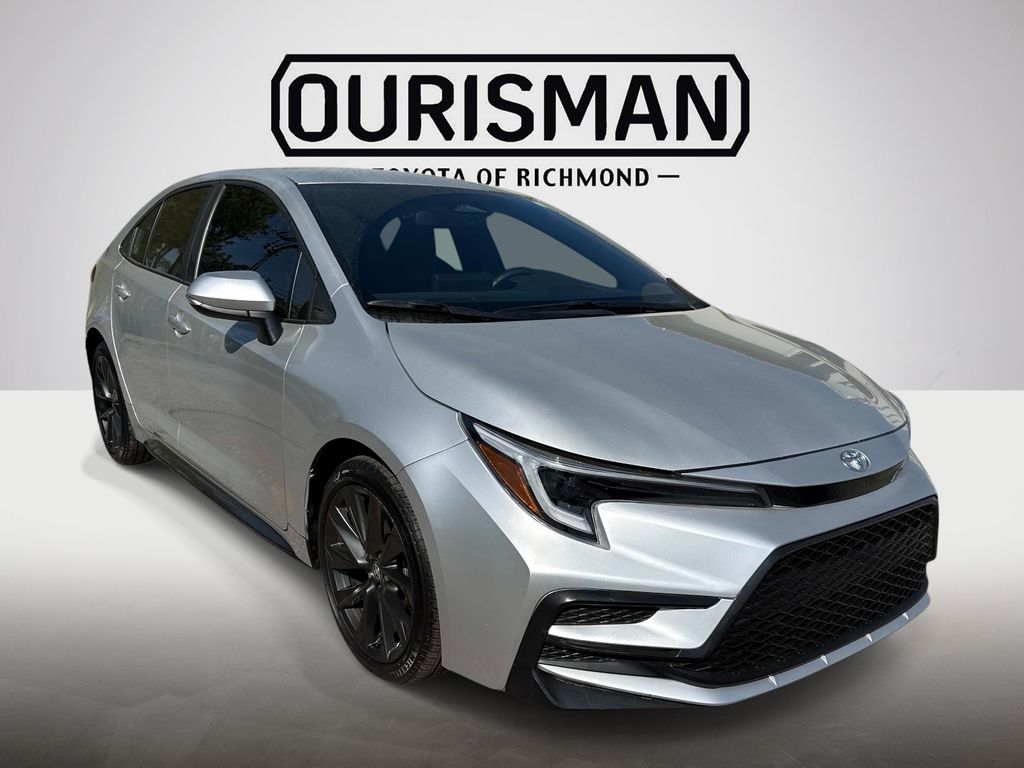 Classic Silver Metallic 2025 Toyota Corolla SE FWD Sedan Front-Wheel Drive Continuously Variable Transmission