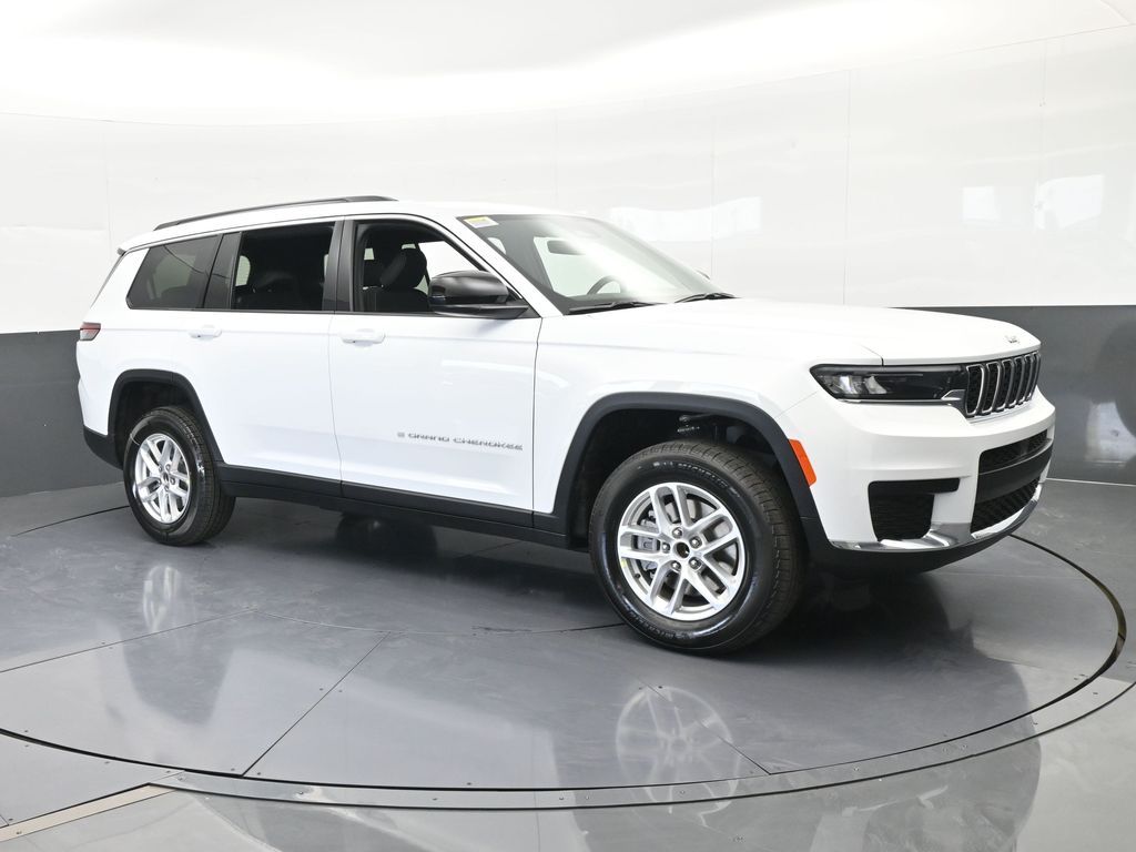 New 2026 Bright White Clearcoat Jeep Laredo image 8