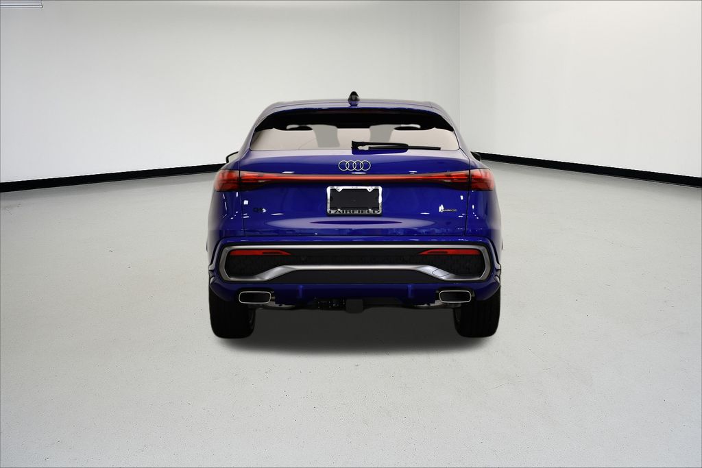 Thumbnail: 2025 Audi Q5 - 4