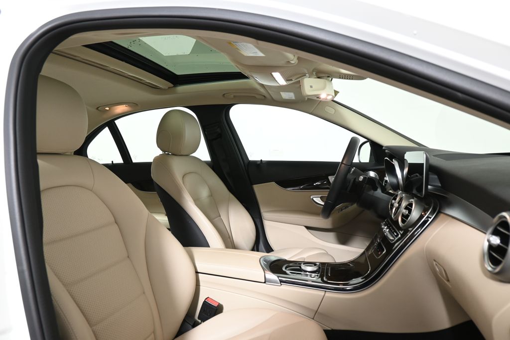 Thumbnail: 2020 Mercedes-Benz C-Class - 27