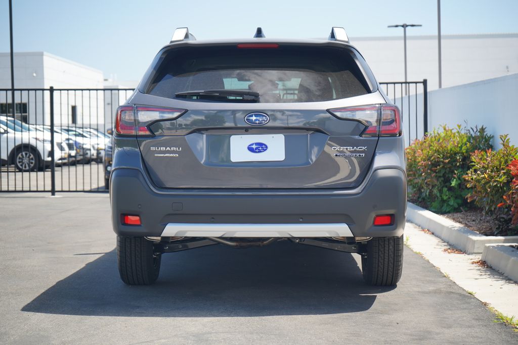2025 Subaru Outback Touring 4