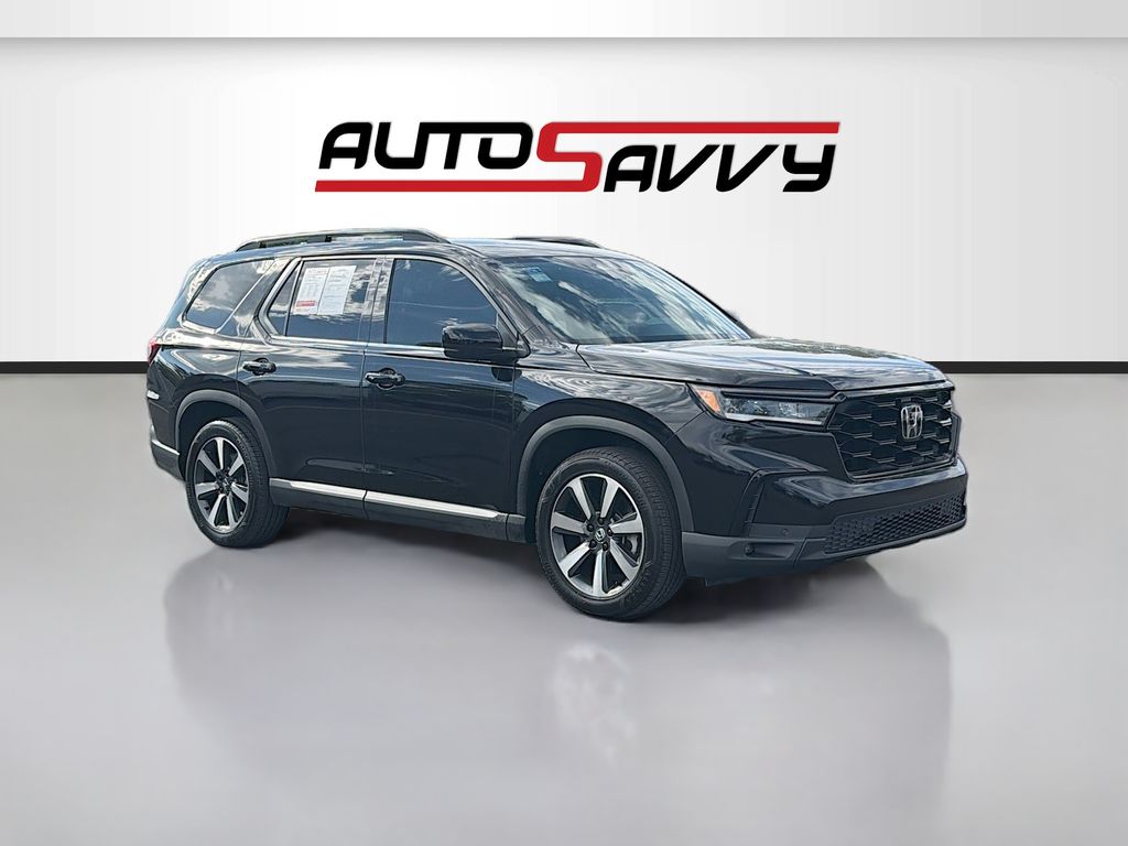 2025 Honda Pilot Touring AWD's photo