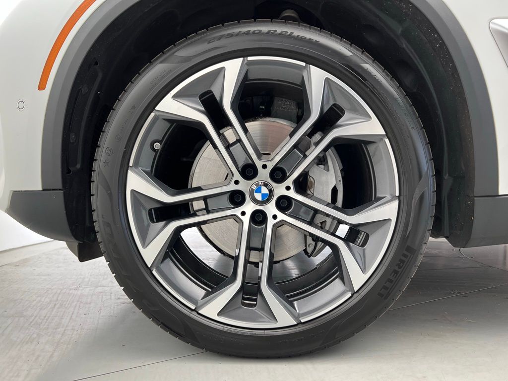 Thumbnail: 2024 BMW X5 - 23