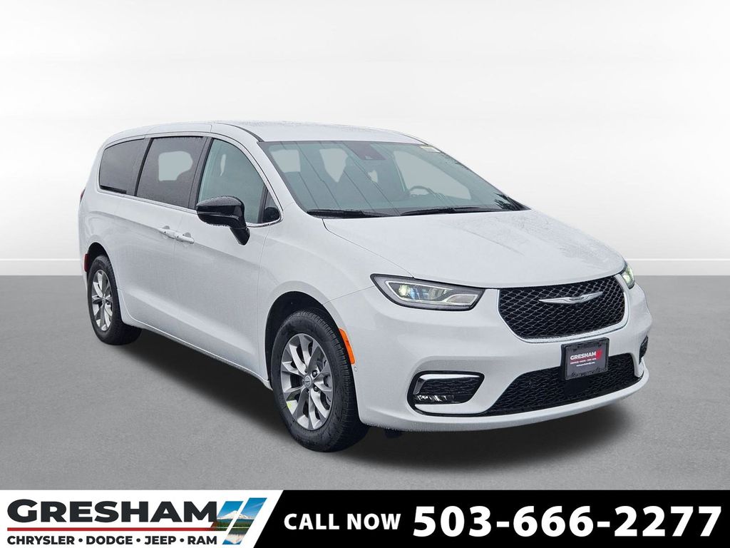 2026 Chrysler Pacifica Select AWD