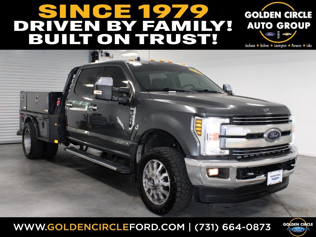 Gray (Magnetic Metallic) 2019 Ford F-350 Super Duty Lariat Crew Cab LB DRW 4WD Pickup Truck Four-Wheel Drive 6-Speed Automatic