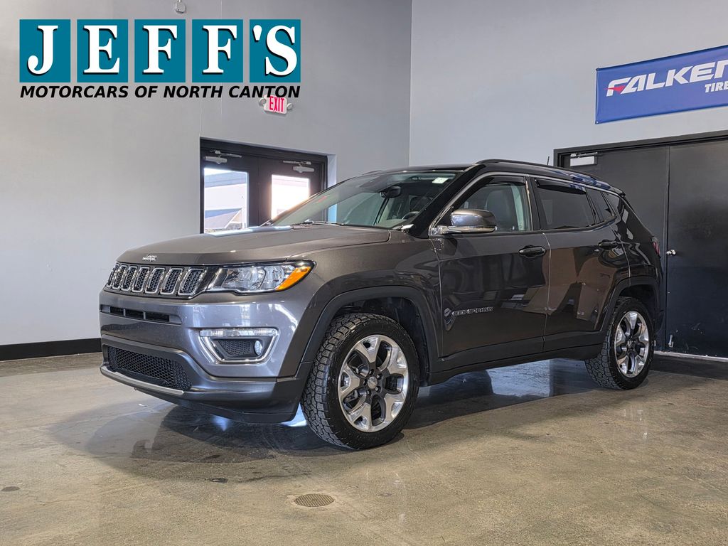 Gray (Granite Crystal Metallic Clearcoat) 2018 Jeep Compass Limited 4WD SUV / Crossover Four-Wheel Drive 9-Speed Automatic
