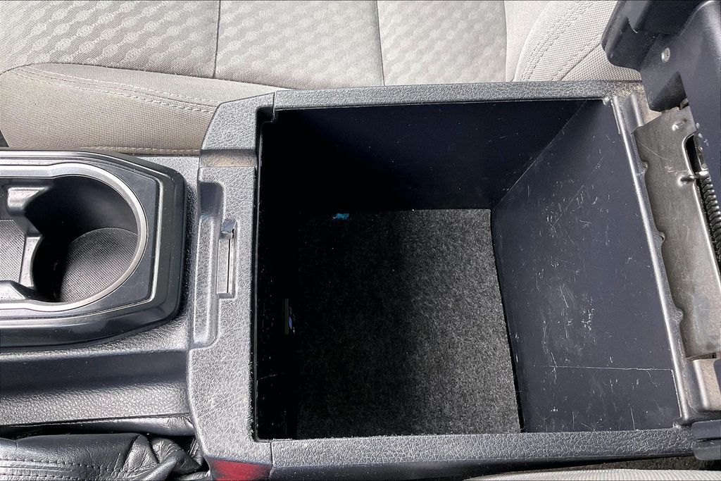 Used 2021 Toyota Tacoma SR 4D Access Cab
