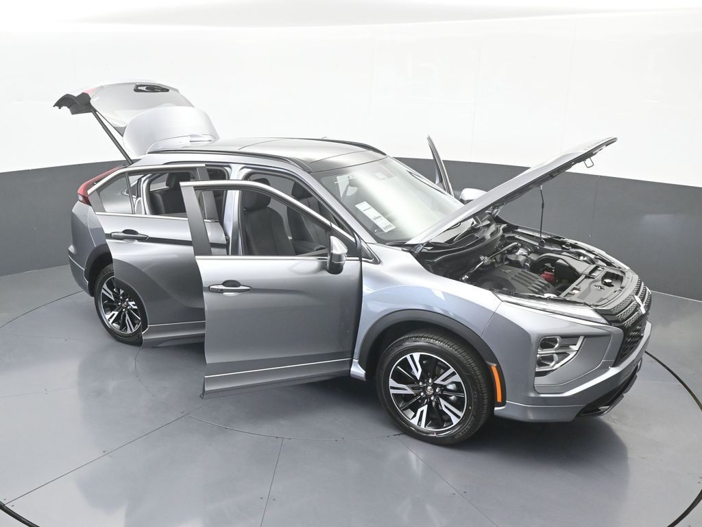 New 2026 Gray Mitsubishi SEL image 75