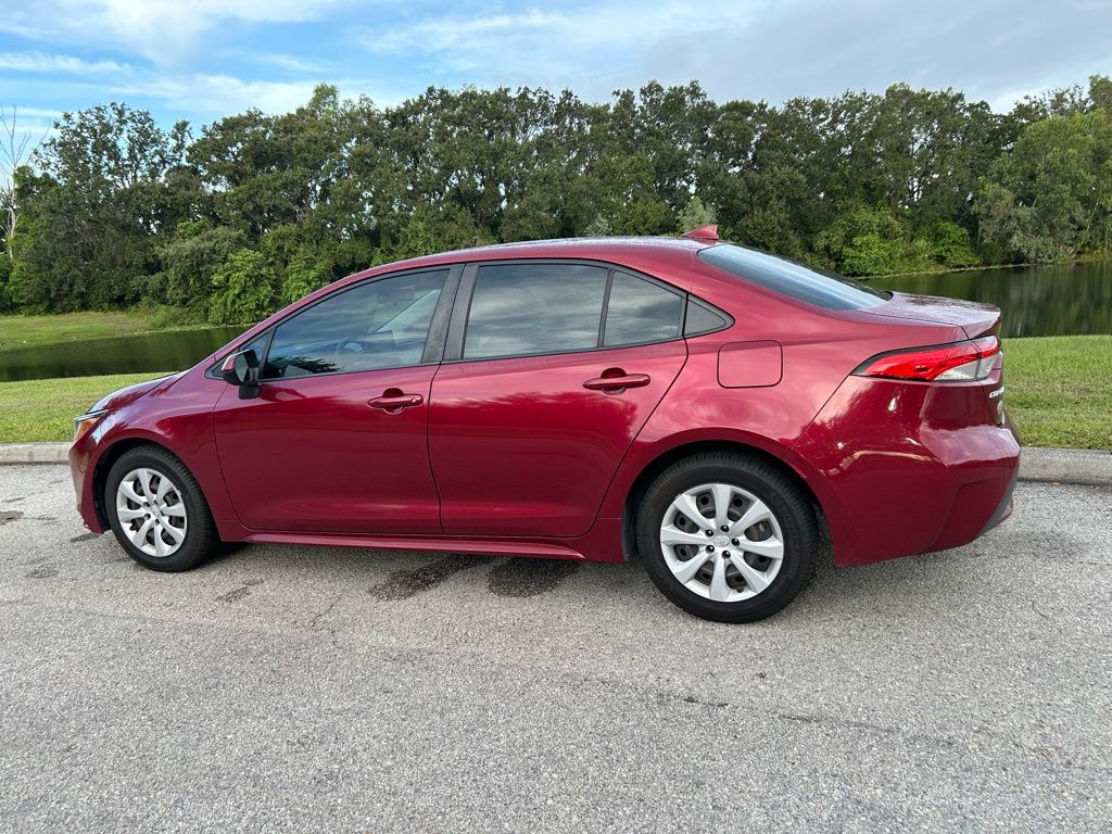 Thumbnail: 2022 Toyota Corolla - 3