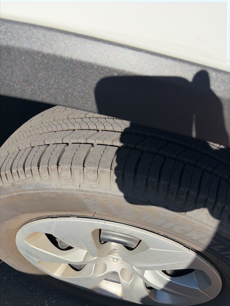 Thumbnail: 2021 Toyota RAV4 - 10