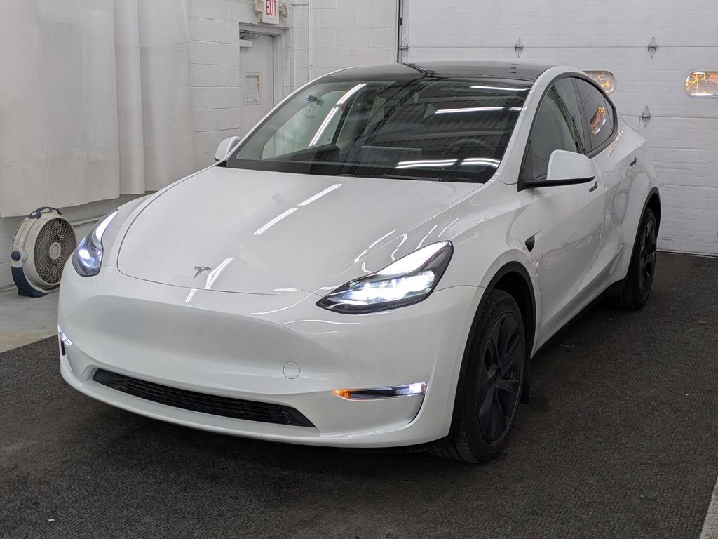 Pearl White Multi-Coat 2025 Tesla Model Y Long Range AWD SUV / Crossover All-Wheel Drive 1-Speed Automatic