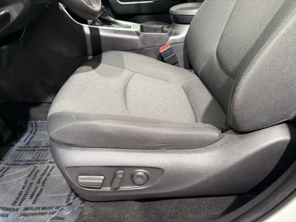 Thumbnail: 2024 Toyota RAV4 - 14