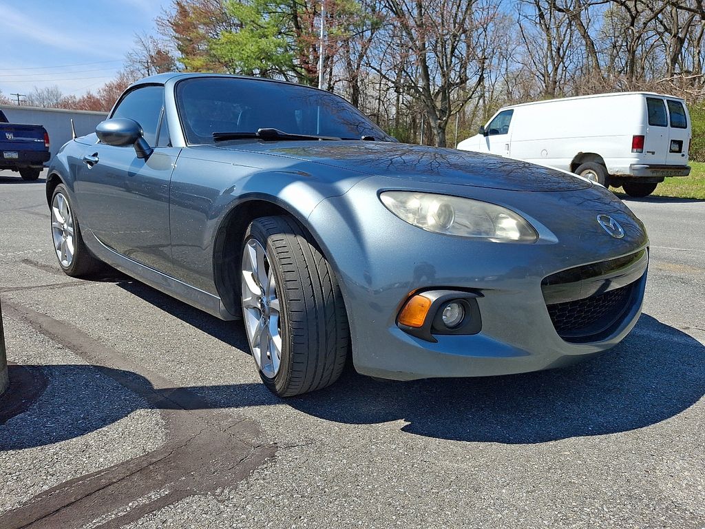 Dolphin Gray Metallic 2013 Mazda MX-5 Miata Grand Touring Convertible Convertible Rear-Wheel Drive 6-Speed Automatic