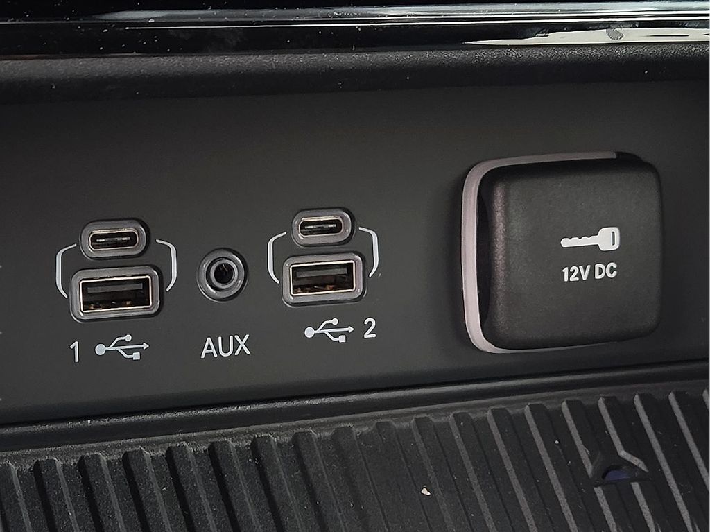 New 2026 Jeep Grand Cherokee Altitude For Sale in Farmington, AR