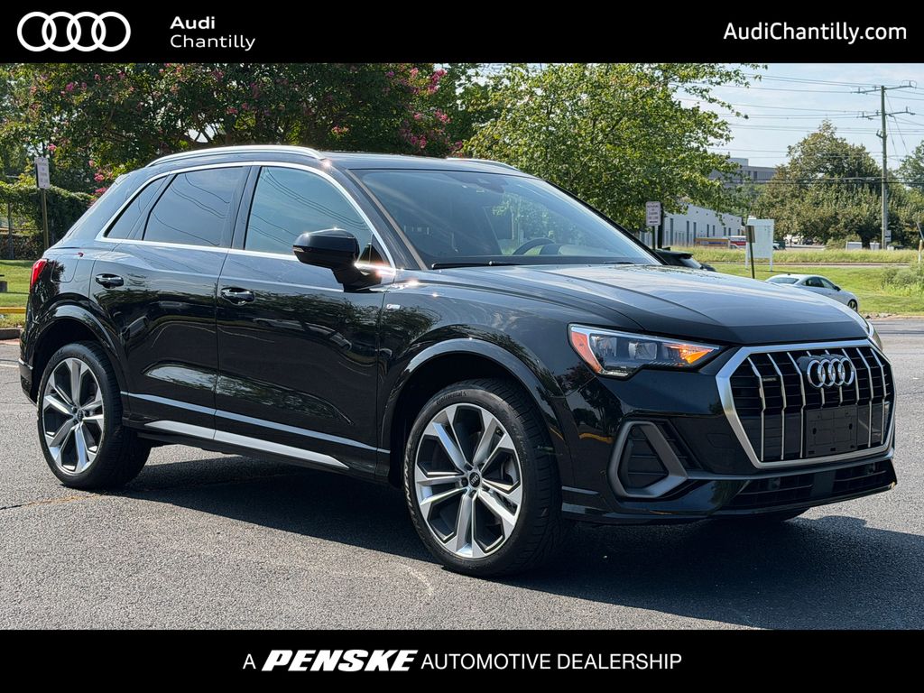 Thumbnail: 2021 Audi Q3 - 1