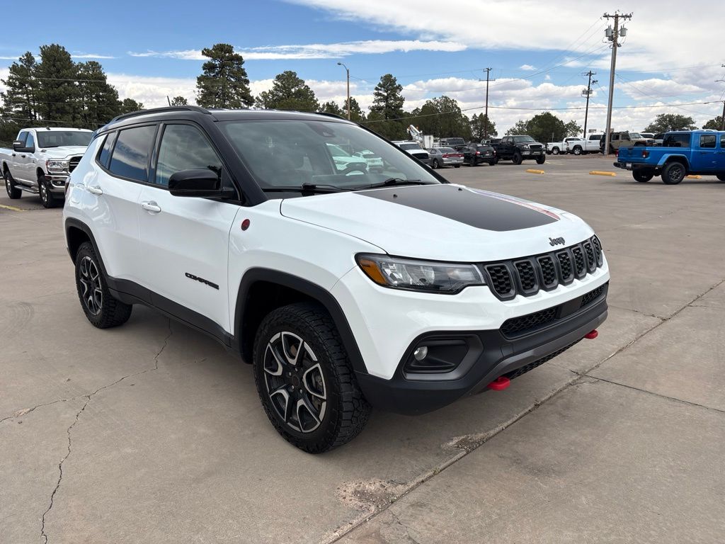  2025 Jeep Compass Trailhawk 4WD   