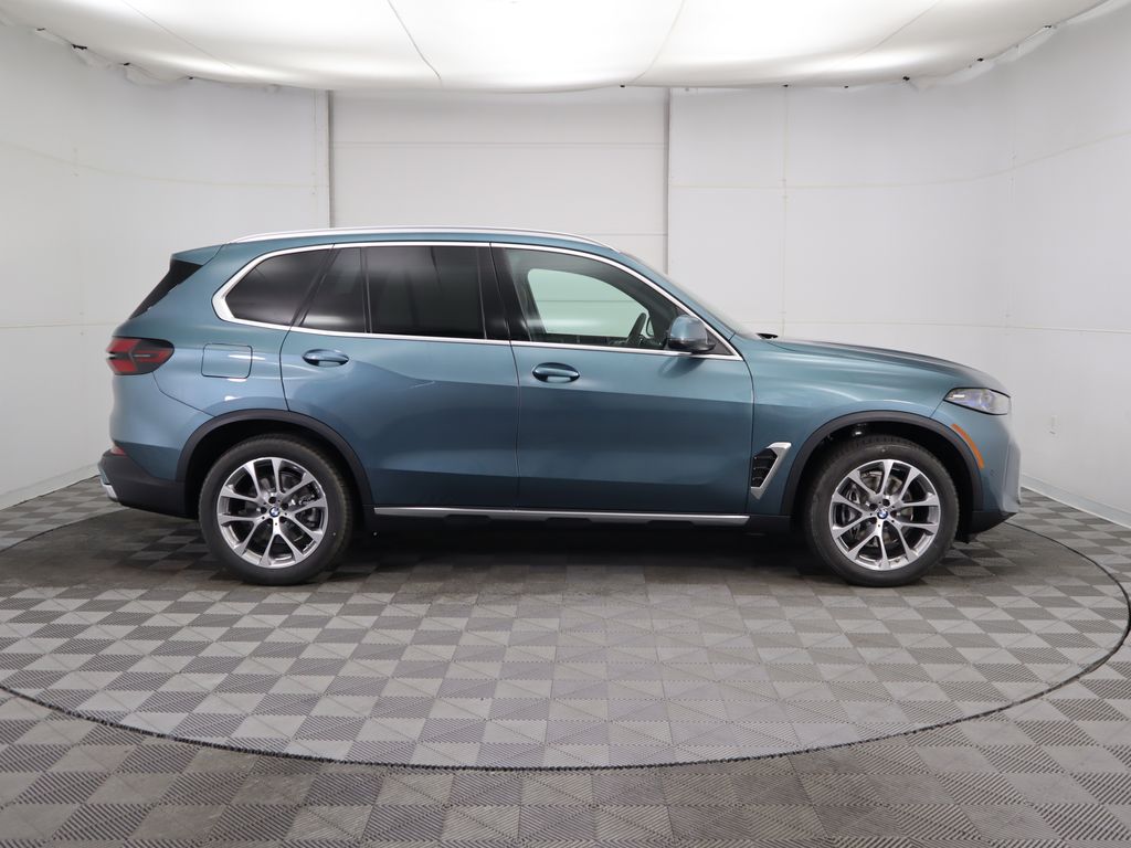 Thumbnail: 2026 BMW X5 - 5