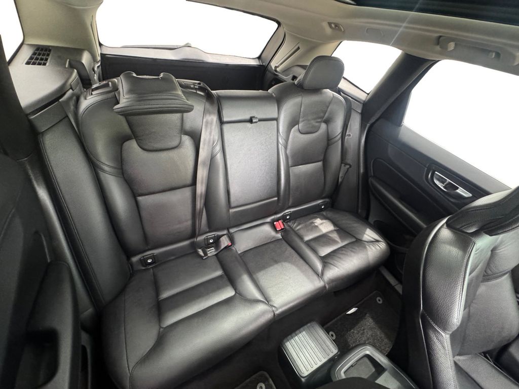 Used Car 2023 Volvo Xc60 Recharge Plug-in Hybrid  T8 Plus Bright Theme For Sale Under $40,000 In Round Rock, Texas