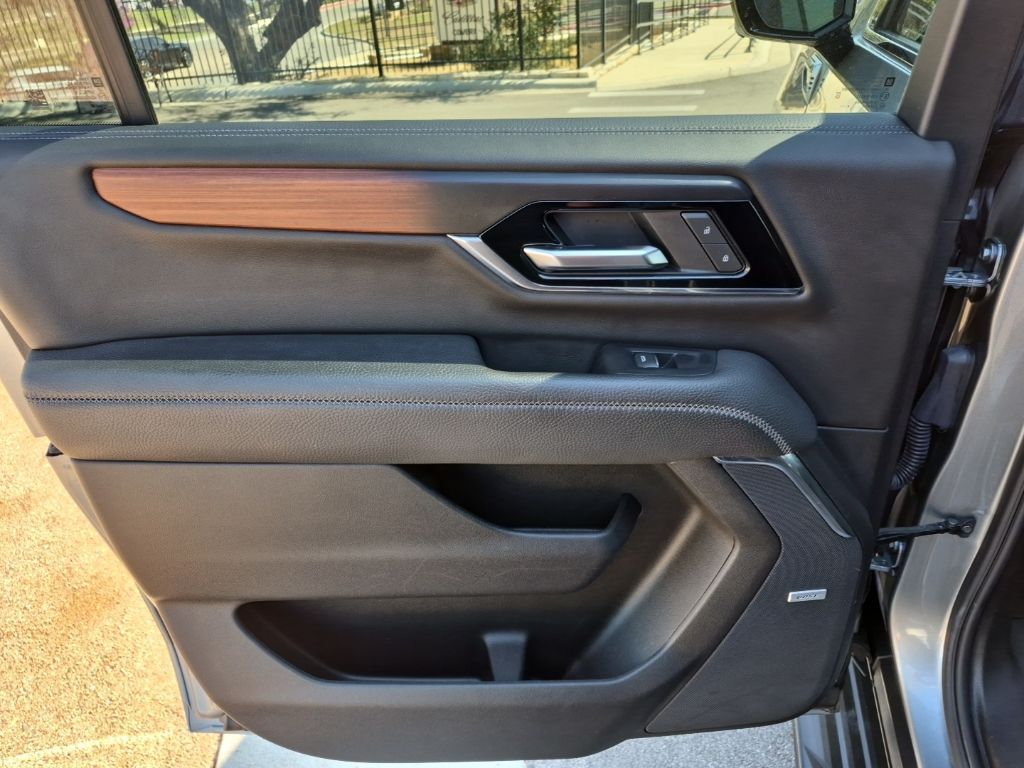 Used Car 2025 Gmc Yukon Xl  Denali For Sale Under $70,000 In Austin, Texas