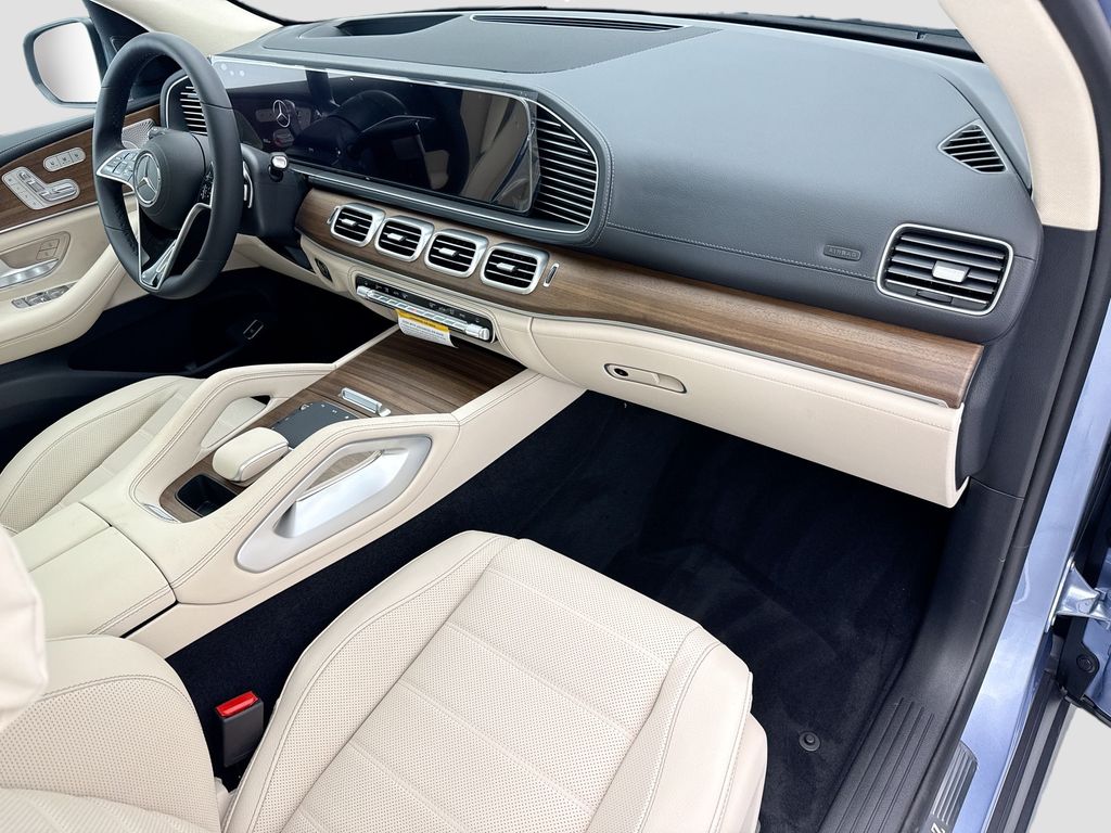 Thumbnail: 2026 Mercedes-Benz GLE - 17