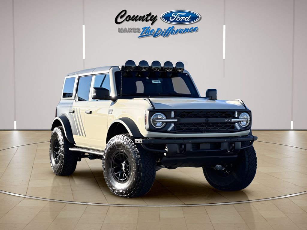 2025 Ford Bronco Badlands 4-Door 4WD