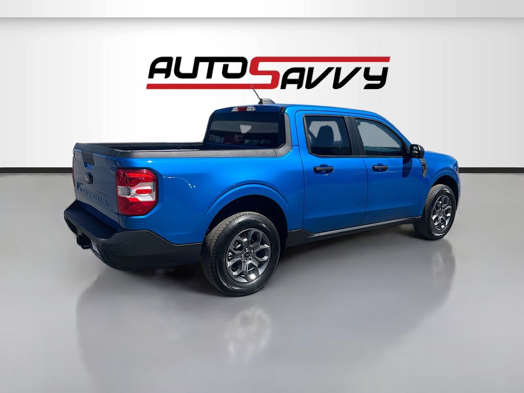 View vehicle photo 7