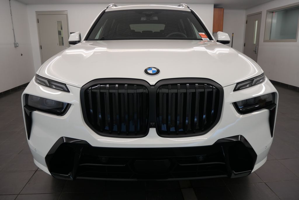 2025 BMW X7 xDrive40i 9