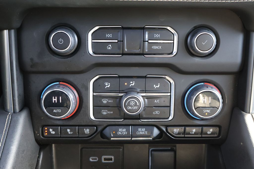 Thumbnail: 2023 Chevrolet Tahoe - 21