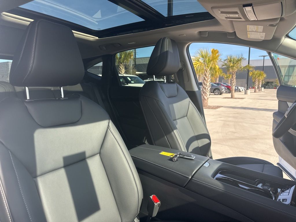 2025 Everest White Pearl Tricoat Nissan Murano SL AWD SUV