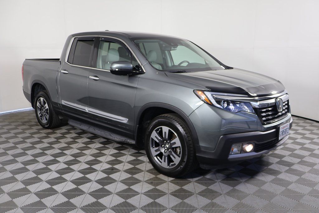 Thumbnail: 2017 Honda Ridgeline - 3
