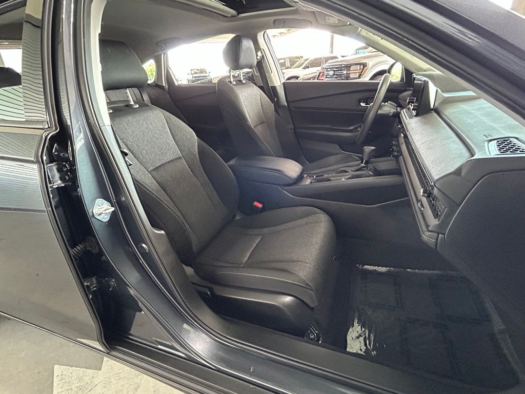 Used 2024 Canyon River Blue Metallic Honda EX image 14