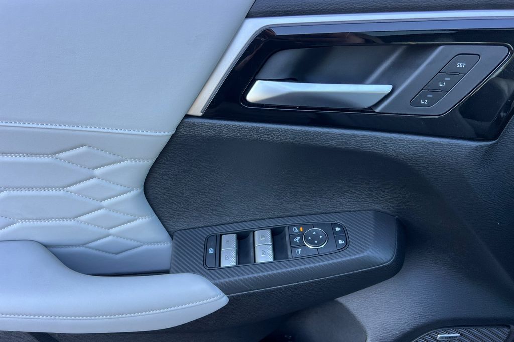 2026 Mitsubishi Outlander SEL - Photo 12