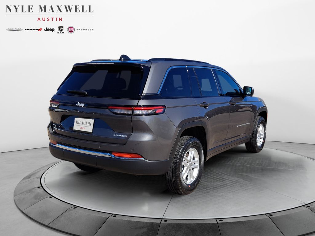 New Car 2025 Jeep Grand Cherokee  Laredo For Sale Under $35,000 In Austin, Texas
