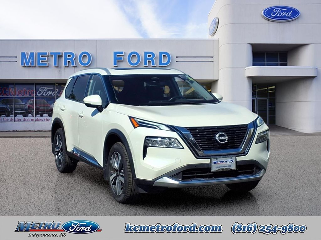 Pearl White Tricoat 2022 Nissan Rogue SUV / Crossover Front-Wheel Drive Continuously Variable Transmission