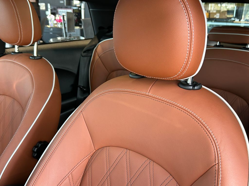 Thumbnail: 2023 MINI Cooper - 14