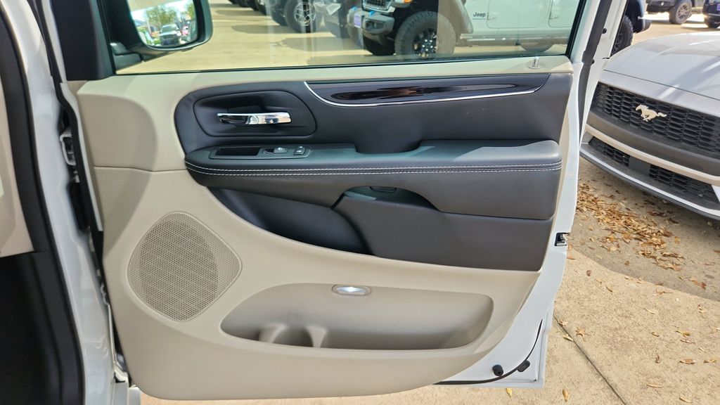 2016 Dodge Grand Caravan