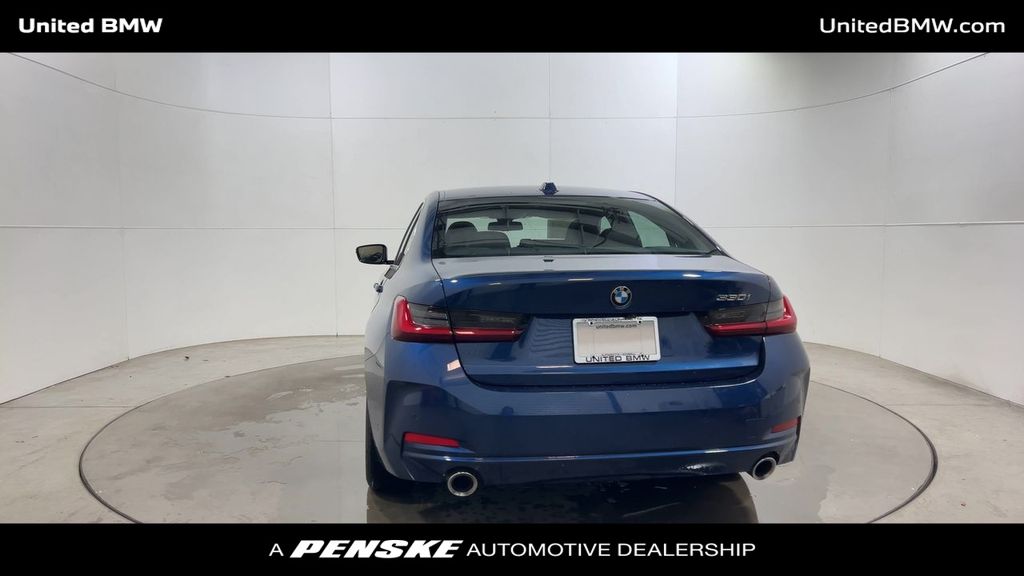 Thumbnail: 2024 BMW 3 Series - 7