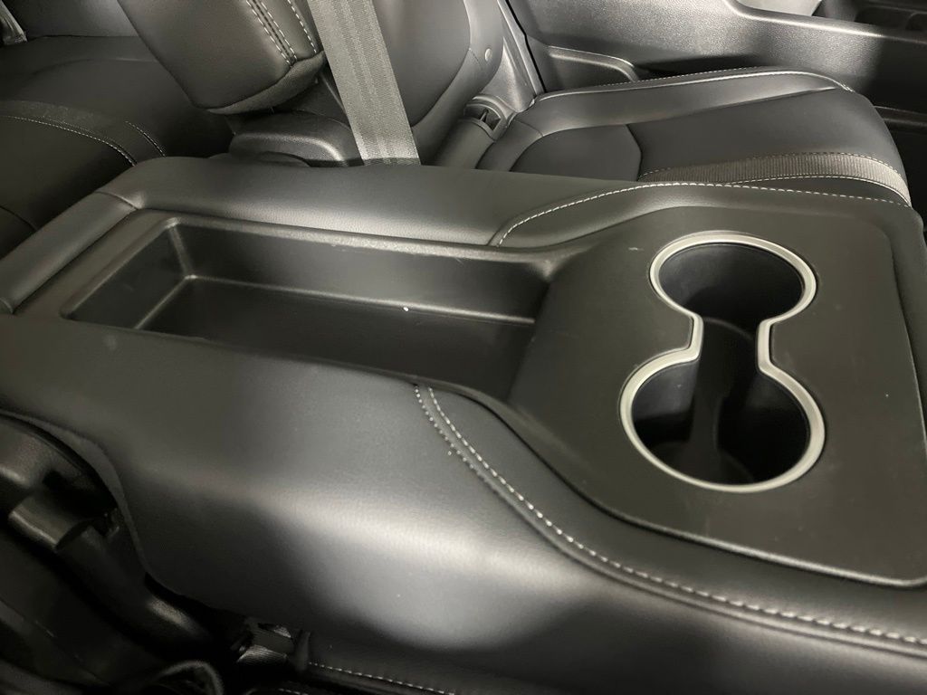 Thumbnail: 2025 Honda Pilot - 8